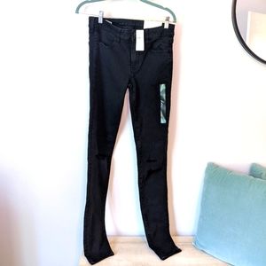 NWTAmerican Eagle Women's Next Level Stretch ripped knees Jeans 6, X-Long, Black